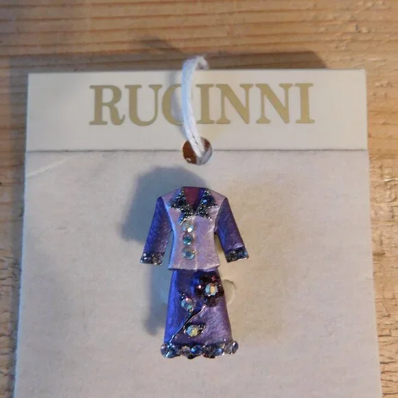 Ladies Rucinni Brooch - Picture 2 of 2